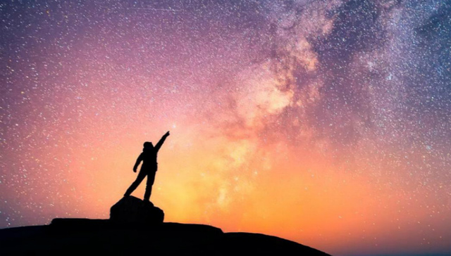 想象一下：我们苦苦寻找的外星生物是一种人工智能