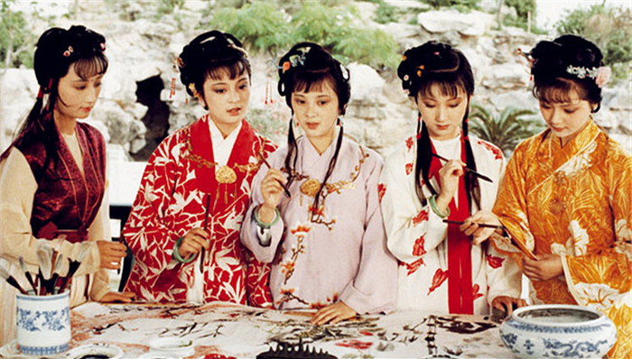 一个道德幽灵和她的无爱婚姻