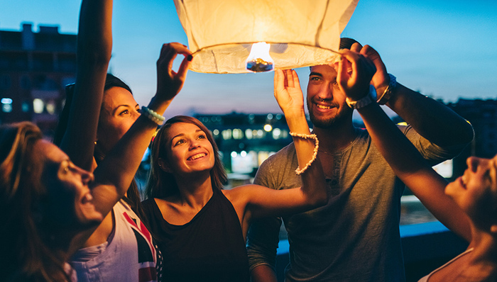 出境游,国庆黄金周,大交通,自由行,订单数据,发送旅客,定制,长线,同比增长,智能手机