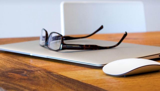 孵化器,价值重构,创业企业,创业者,工位,天使投资,发动机,创业团队,冰火两重天,直投