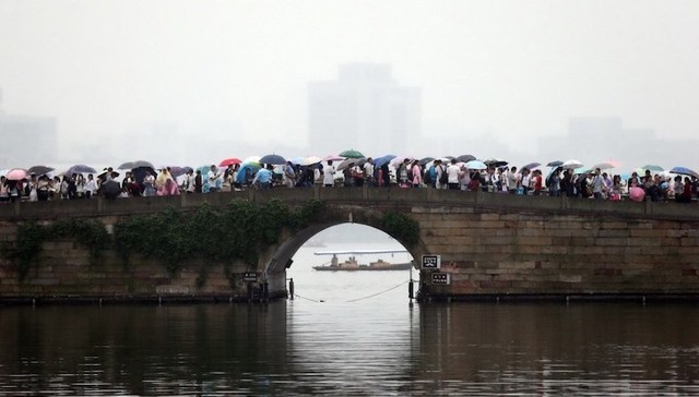 10月3日,景区,杭州,榜首,丽江,三亚,黄山,泰山,国庆