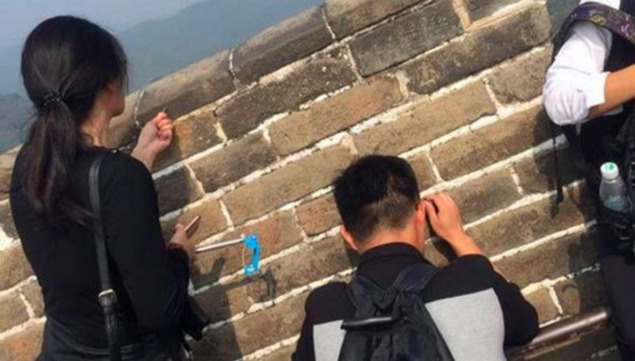 西柏坡,游客,宰客,五台山,挖宝,,门票,医生,长城,名字,到此一游