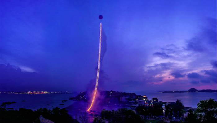 邓文迪为蔡国强当制片人 纪录片《天梯》将面世