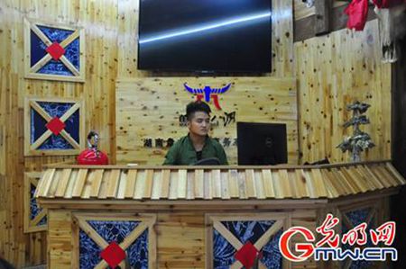 【网络媒体走转改】弘扬长征精神 探寻革命老区脱贫致富“秘籍”