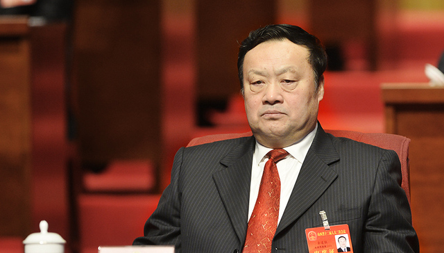 金道铭,人大常委会,无期,被告人,财物,从轻处罚,中级人民法院,构成受贿罪,受贿案,悔罪