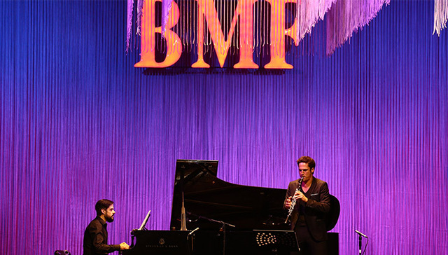 这个柏林爱乐的单簧管首席 曾经既是网球手还踢过足球联赛