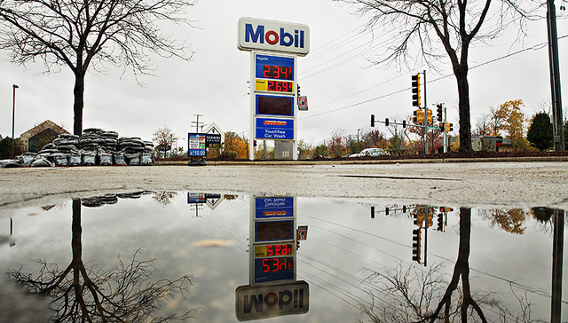 【中国经营报】遭遇740亿天价罚款 埃克森美孚内忧外患缠身