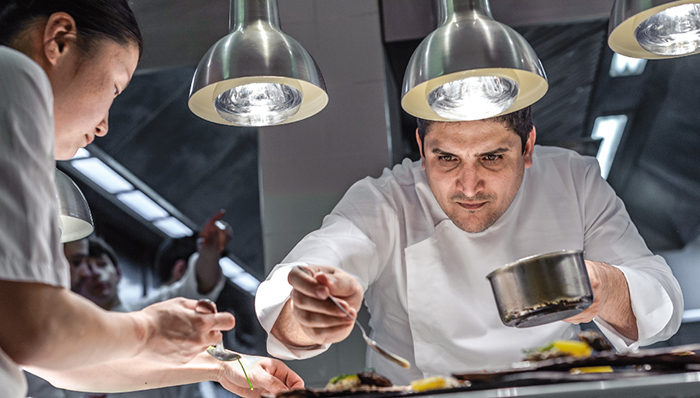 米其林大厨亲临北京呈现撩胃白松露晚宴，界面新闻 X 香格里拉带来读者福利