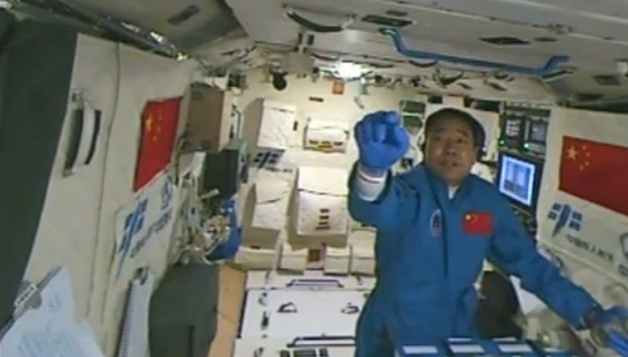 神舟十一号,景海鹏,养蚕