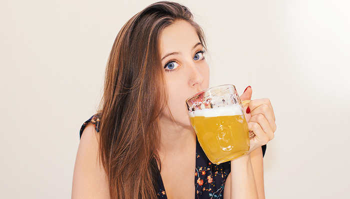 女性饮酒,酒精消费