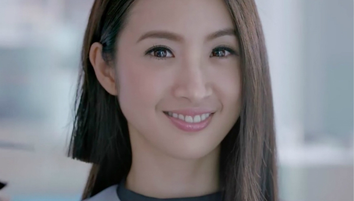 益达,笑出强大,自信改变,代言人,林依晨剪短发,程又青,袁湘琴