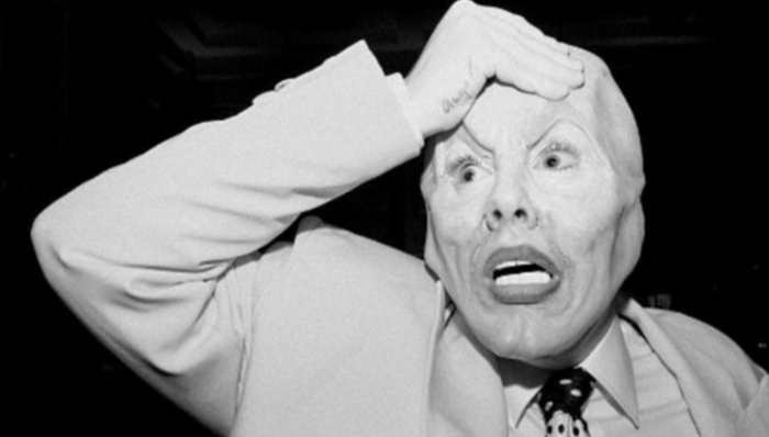 阿黛尔的《变相怪杰》装扮得到了扮演者金·凯瑞的称赞