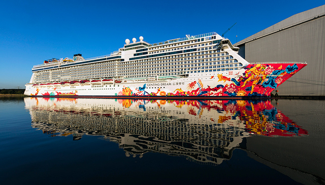 挑战中国运营最豪华邮轮称号，这是一艘驶向中国的野心之船