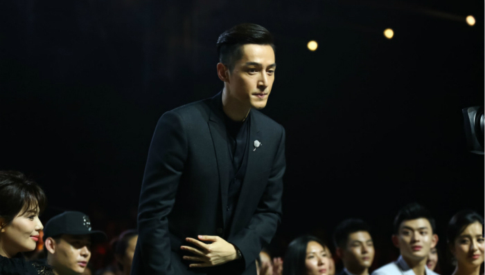 胡歌发微博长文感恩粉丝 追忆昔日逝世助理