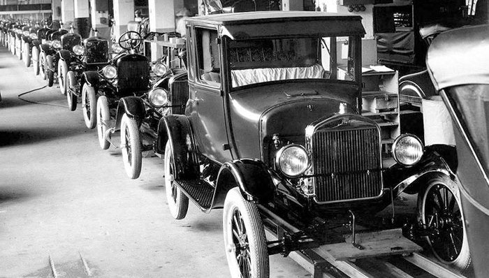 从垃圾桶旁一张纸到美国汽车的一片天