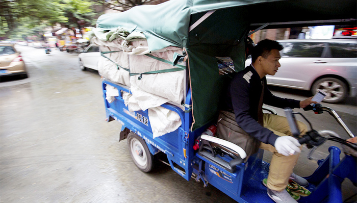 多地试点快递三轮车牌照