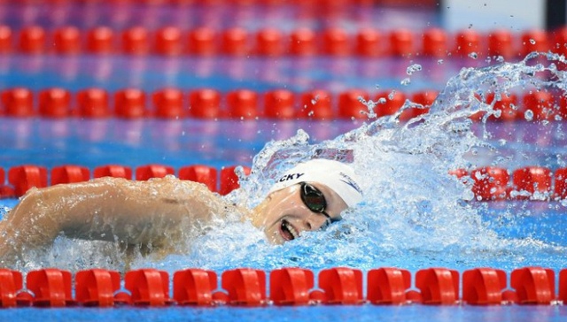 真正的独孤求败！奥运五金王莱德基在NCAA“虐菜”