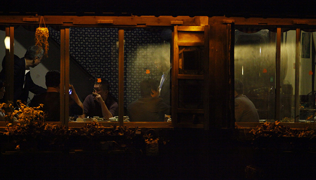 昨晚“互联网半壁江山”的饭局吃到半夜12点 雷军和丁磊坚持到了最后