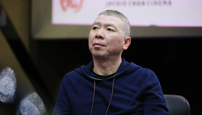 冯小刚手撕王健林