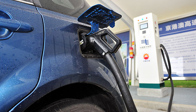 争夺第六张新能源汽车牌照：严进宽出与产能过剩