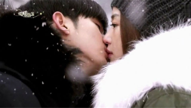 接吻,闭眼,变心,触感,嘴唇,感情