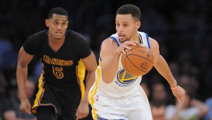 【每日体坛金句】库里到斯台普斯就丢“三分包”，这事儿该科比背锅吗？