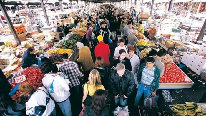 菜市场,棚式,申遗,游客,世界遗产,民族服饰,文化多元性,特色食品,水果市场,土著文化