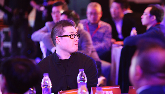 80后首富王麒诚