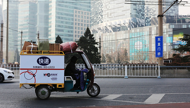 快递,电动三轮车,快递巨头,快递公司,意见,试用,ＵＰＳ,上户口,老大难,利器