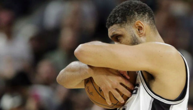 明星日常之退役名宿玩“叛逆” 没了波波维奇管教的邓肯添了巨大的新纹身