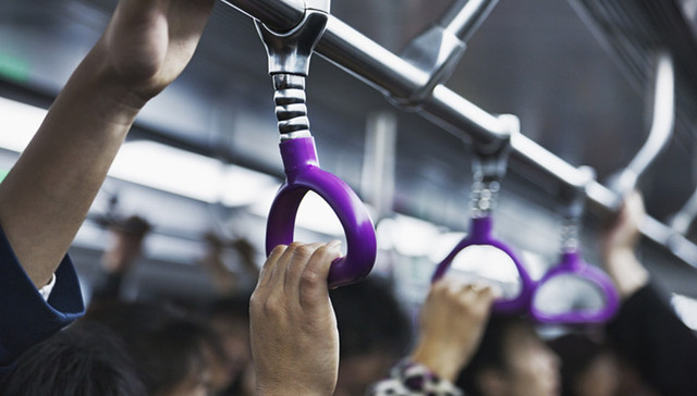 北京地铁,扶手,安全事故,麻醉医生,红包,推土机,宾利车,车祸,福成肥牛