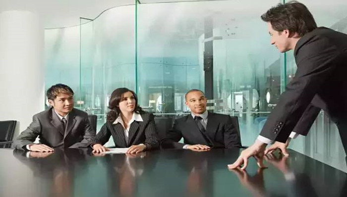 和老板搞好关系的10个诀窍