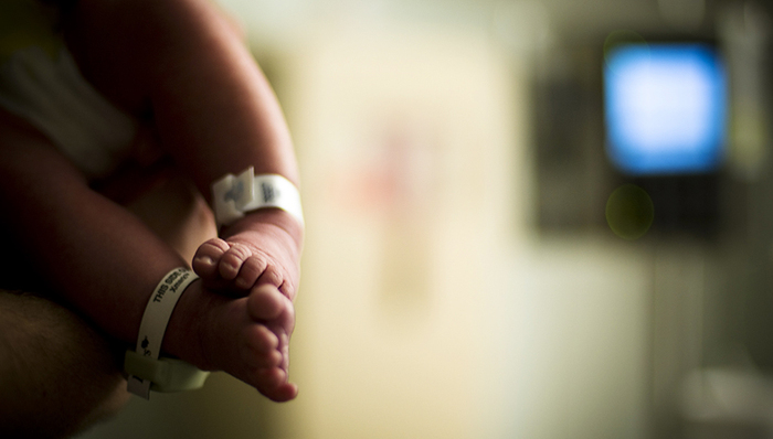 婴儿,被拐卖,拐卖儿童,犯罪嫌疑人,生小孩,抓获,有期徒刑,刑法修正案(九),公安机关,判死刑