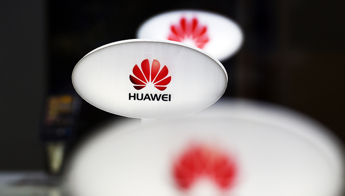 华为手机,谷歌,手机市场,手机业务,降薪,蓝军,经济日报,公众号,复合增长率,决策建议