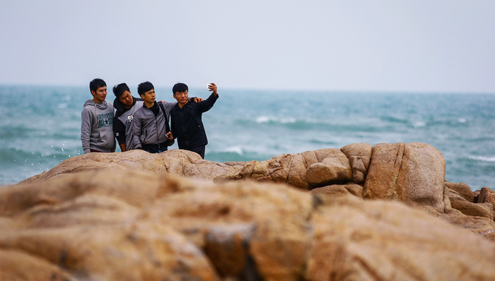 棋子湾,陷僵局,开庭审理,被告,琼昌,原告,昌江县,企业经营,拉锯官司,协议书