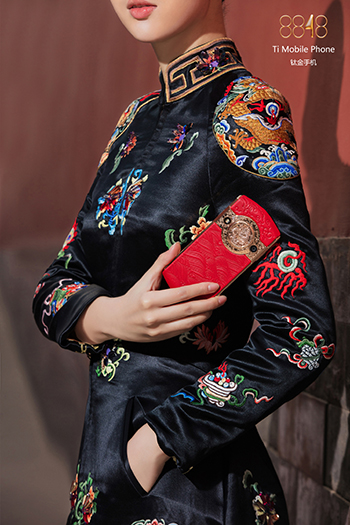 网红故宫出手机了！全球限量999部，定价高达19999元！