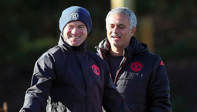 没有冬歇期也要嗨：英超球员和教练们提前庆圣诞