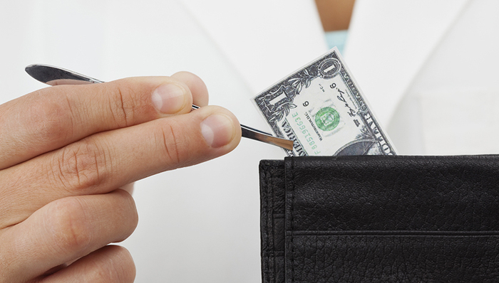 央视,曝光,医生,药品回扣,卫计委,回应,以药养医,公立医院,医改