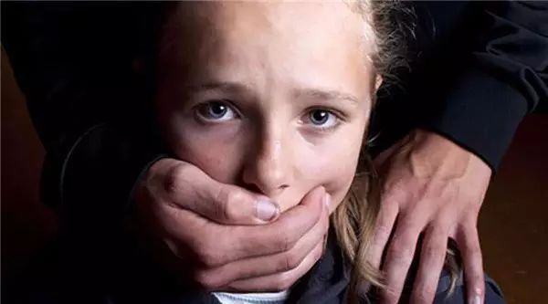 豆瓣,国产电影,打分,恶评,人民日报,影评