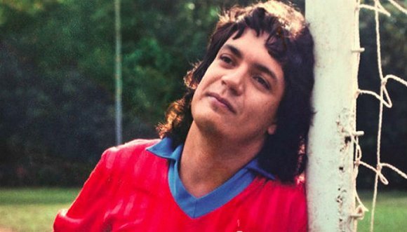 足坛历史上最著名的骗子 他从不出场却能得到豪门青睐