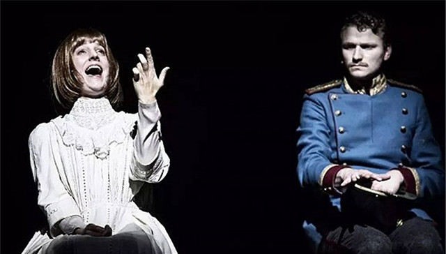 艾迪特,霍夫米勒,康多尔,爱的根源,依附者,爱与恨,爱她,首发,心灵的焦灼,克拉拉