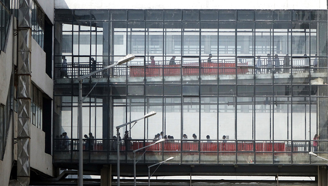 出产全球近一半iPhone的郑州“苹果城”是怎样炼成的？