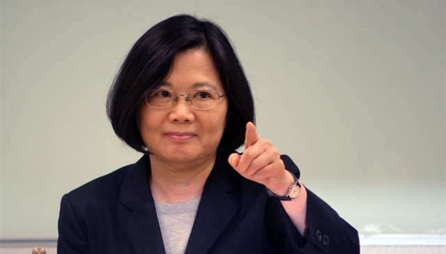 蔡英文访“友邦”被耍 ：“顾问”接机 密谈却开放直播