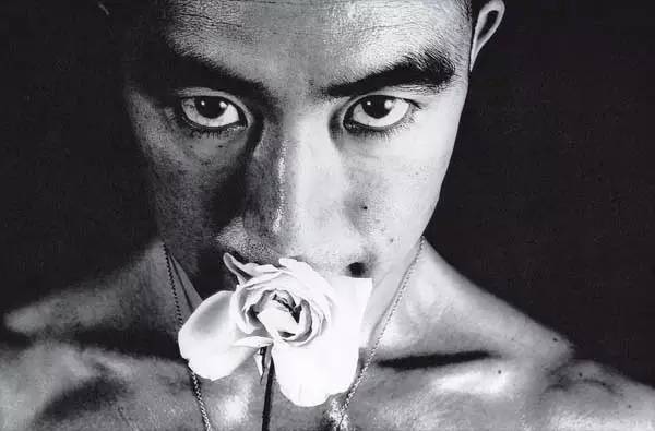 三岛由纪夫切腹前录音带被发现：死亡是我的肉体已经完成使命