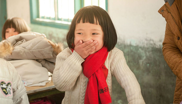 【网络媒体走转改】温暖礼包——送给贫困山区孩子们的最好新年礼物