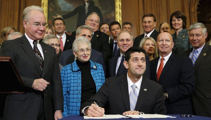 特朗普,奥巴马医改