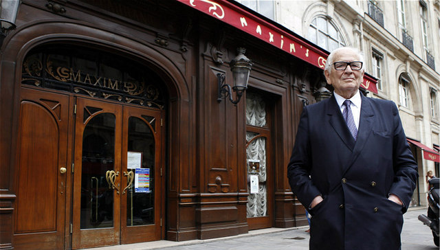 皮尔•卡丹在马克西姆餐厅展示了新珠宝系列 我们来讲讲这家餐厅的故事吧