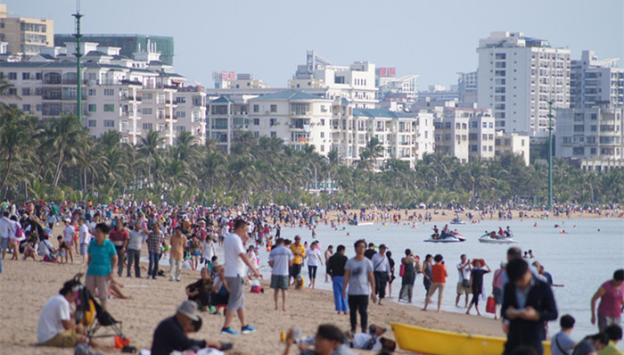 三亚,旅游,酒店,标间,司机,酒精测试仪,汉丽轩,鸭肉,火车票,宝马,奔驰