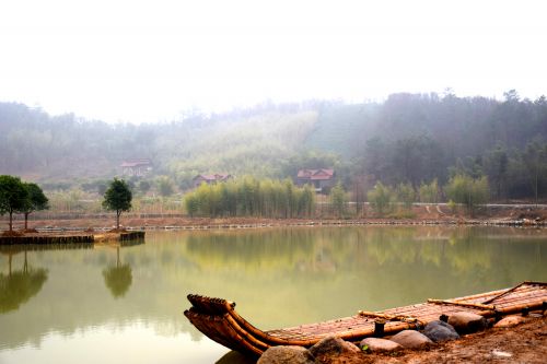 【网络媒体走转改】安吉鲁家村变形记