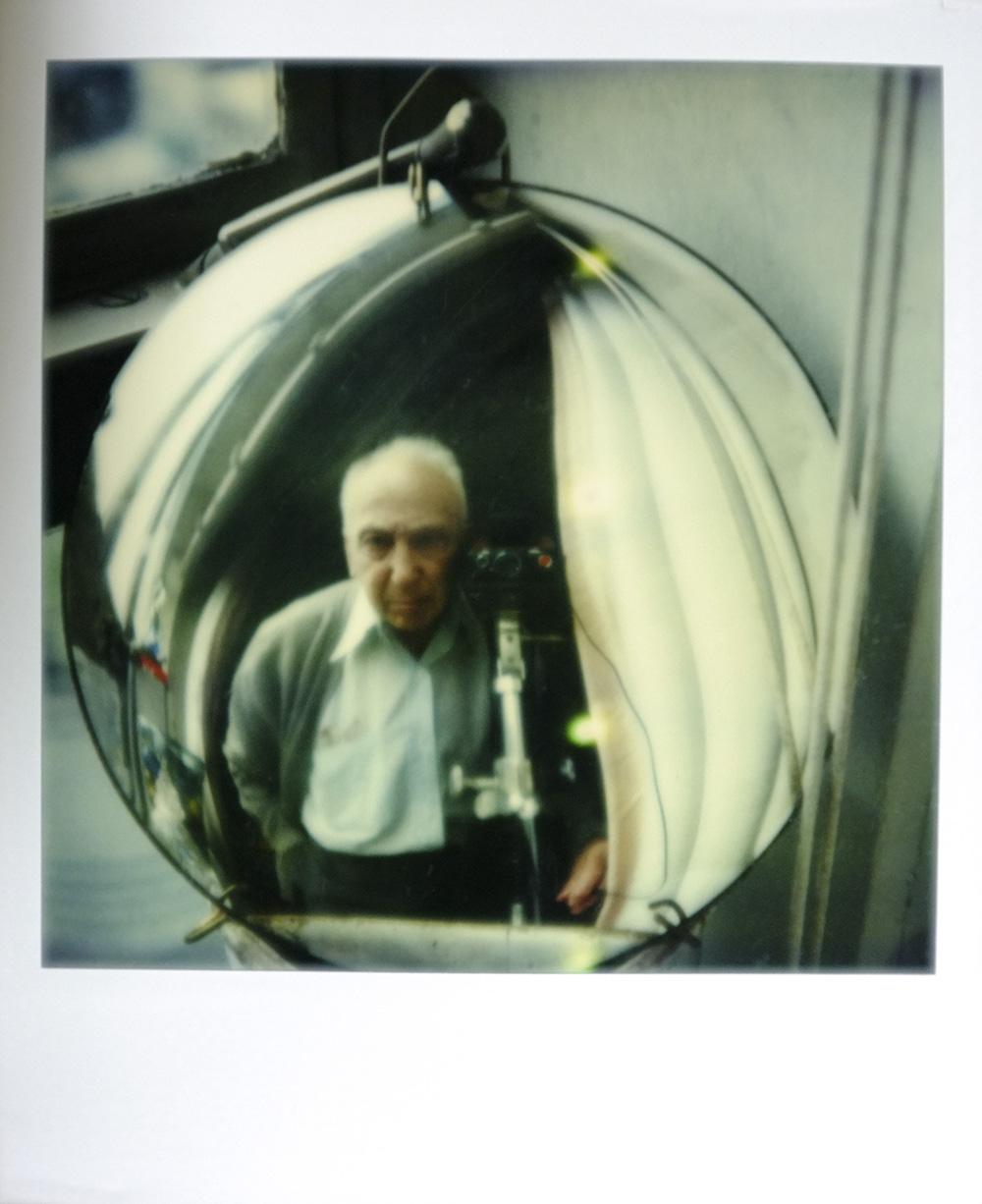 柯特兹宝丽来自拍照